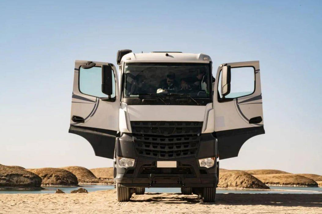 Cluiche Mercedes Benz chassis